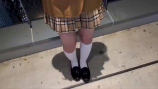 【老马探花】深夜探漂亮外围，齐逼牛仔短裤，互摸揉捏奶子，扛起双腿爆操